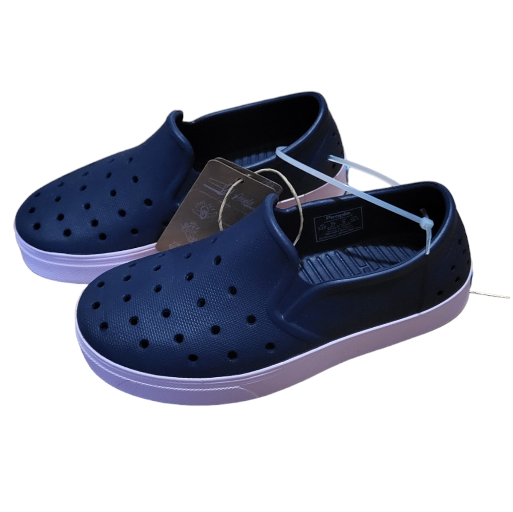 People size 10 kids navy blue washable water‎ shoes
